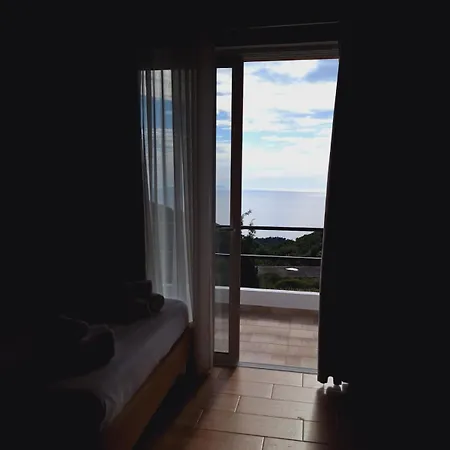 Xuxi * Lukovë