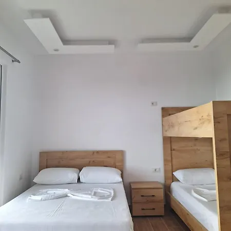 Xuxi Affittacamere Lukovë