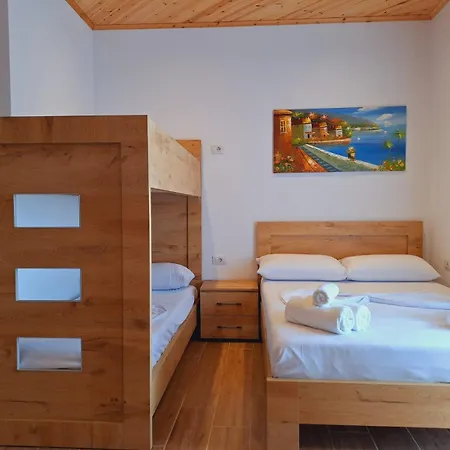 Xuxi Affittacamere 3*