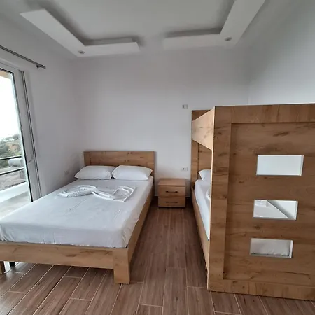 Xuxi Affittacamere Lukovë