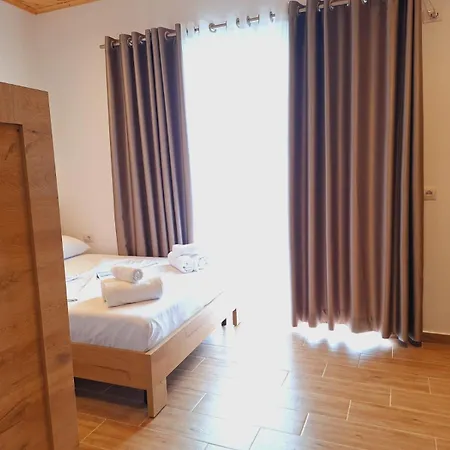 Guest house Xuxi Lukove