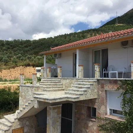 Xuxi Guest house Lukove