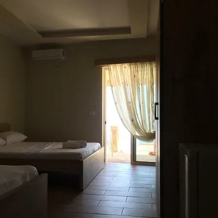 Guest house Xuxi Lukove
