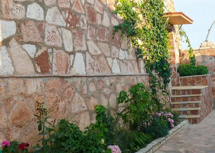 Xuxi Casa de hóspedes Lukovë