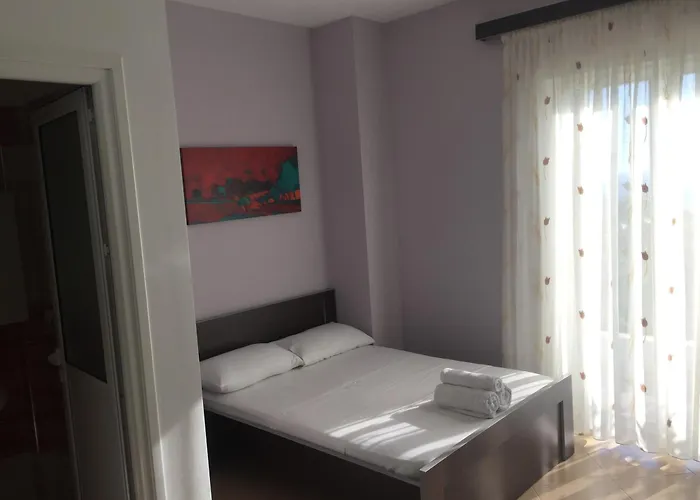 Xuxi Gæstehus Lukovë